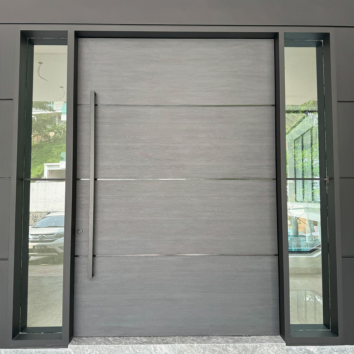 Laminated door